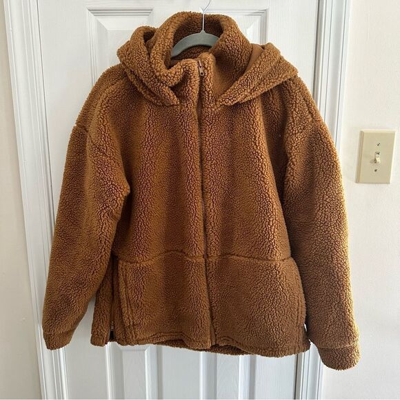 Fabletics Lotta Teddy Jacket Women’s Size Small - Picture 1 of 12